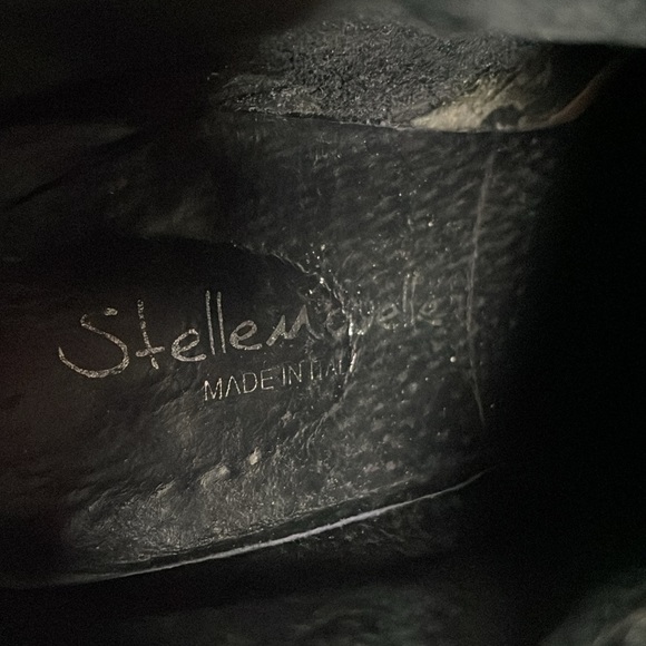 Selling well loved over the knee flat leather boots, Italian made - Picture 7 of 12